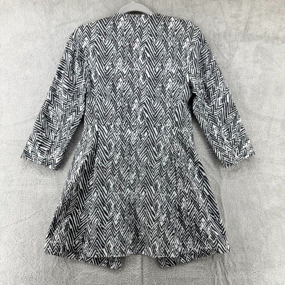 Cabi Jacket XS Gray Striped Zebra Zigzag Ponte Button Up Long 3/4 Sleeve Crew - Picture 6 of 16